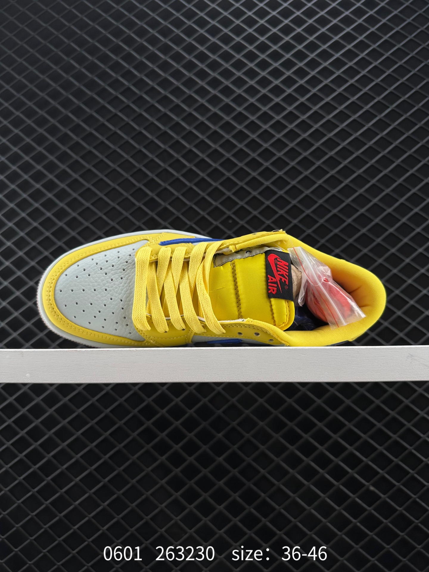 Travis Scott x Air Jordan 1 Low 